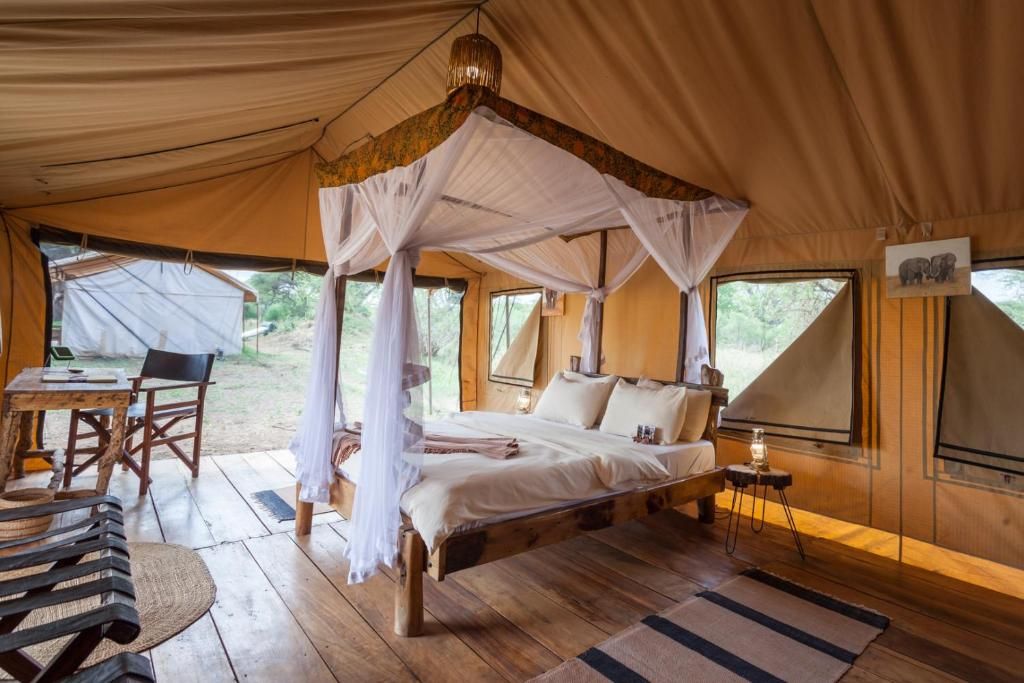 Baobab Lodges & Camps